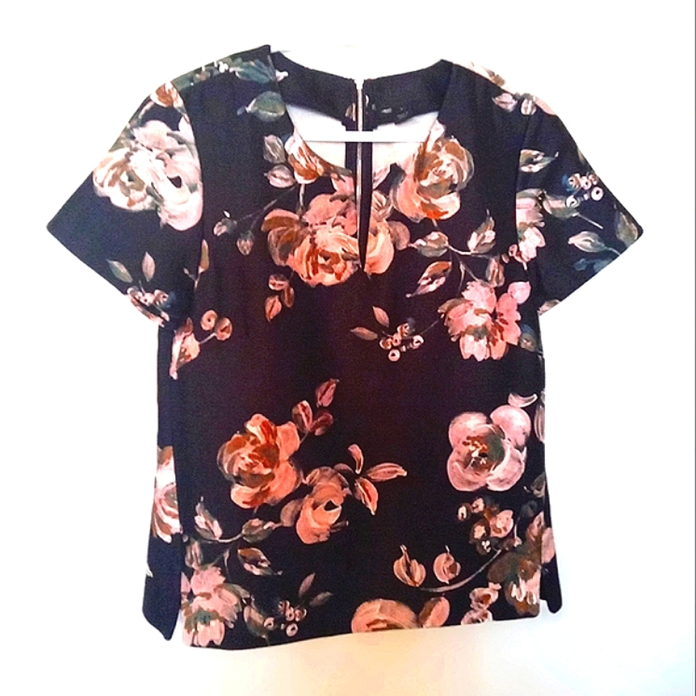 J. CREW Collection Women's Pink Floral on Black Crew Neckline Top Size 4